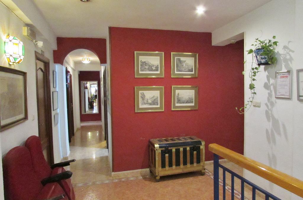 Hostal Nuevas Naciones Гранада Экстерьер фото